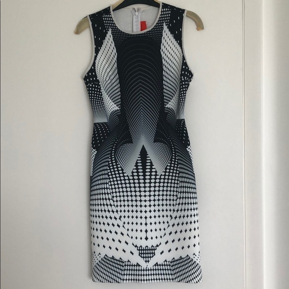 Geometrical Black & White Print Neoprene Dress - Picture 1 of 5